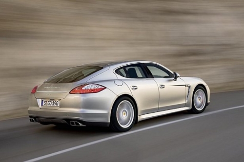 Porsche-Panamera-.jpg